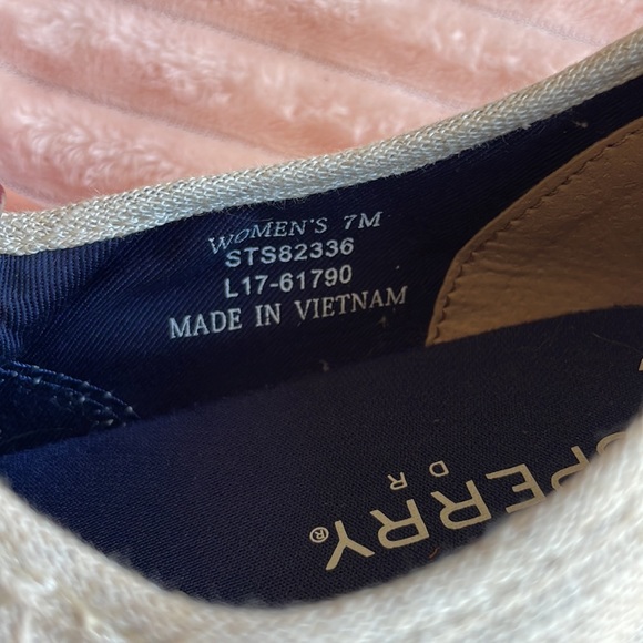Sperry Memory Foam off white canvas sneakers size 7 - Picture 2 of 10
